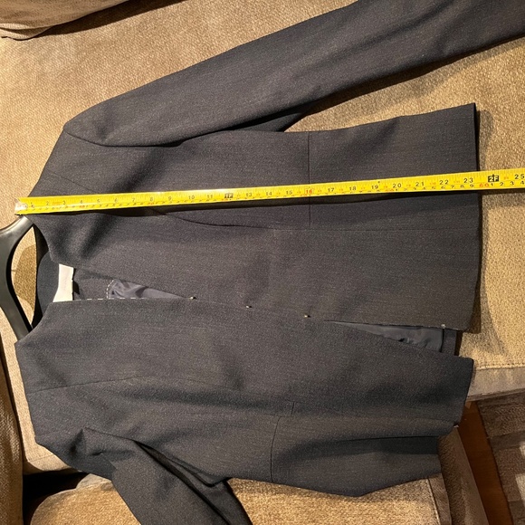 Classic Hugo Boss Pants Suit Perfect for Office - Size U.S. 12 - Picture 6 of 16